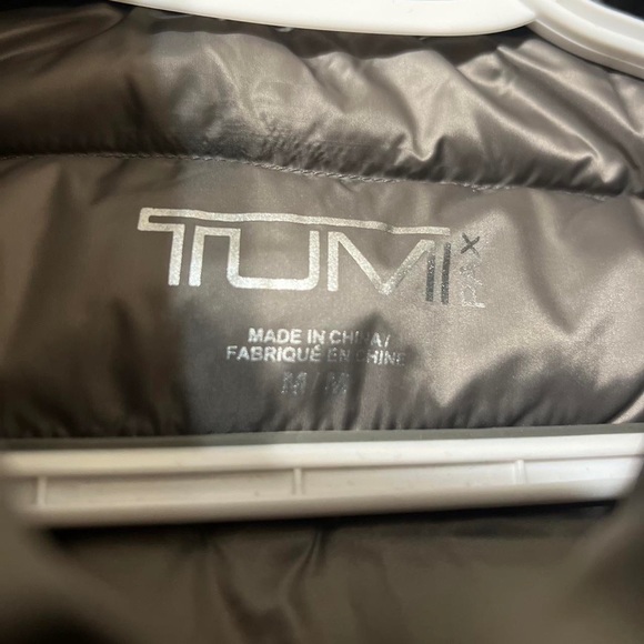 TUMIPAX Down Vest - Picture 2 of 4